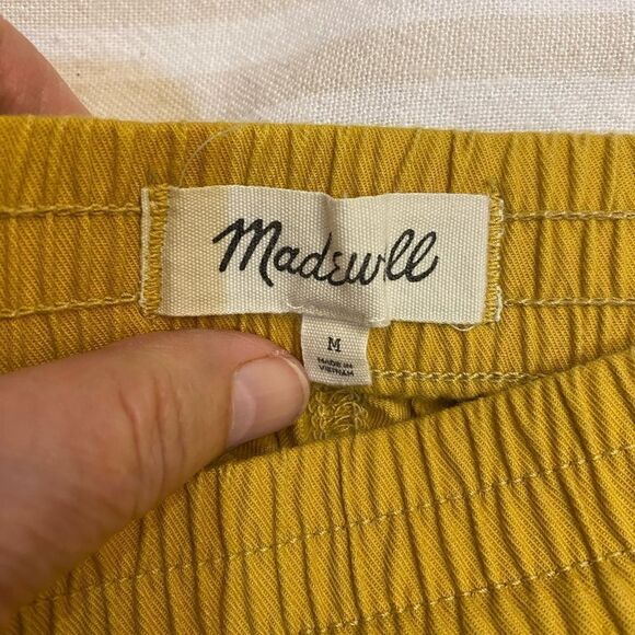 MadeWell Gold Cotton Shorts Women Size M - Picture 4 of 5